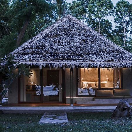 Coral Eye Boutique Resort And Marine Outpost Likupang Εξωτερικό φωτογραφία