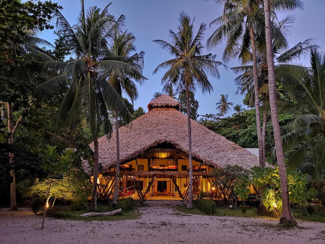 Coral Eye Boutique Resort And Marine Outpost Likupang Εξωτερικό φωτογραφία
